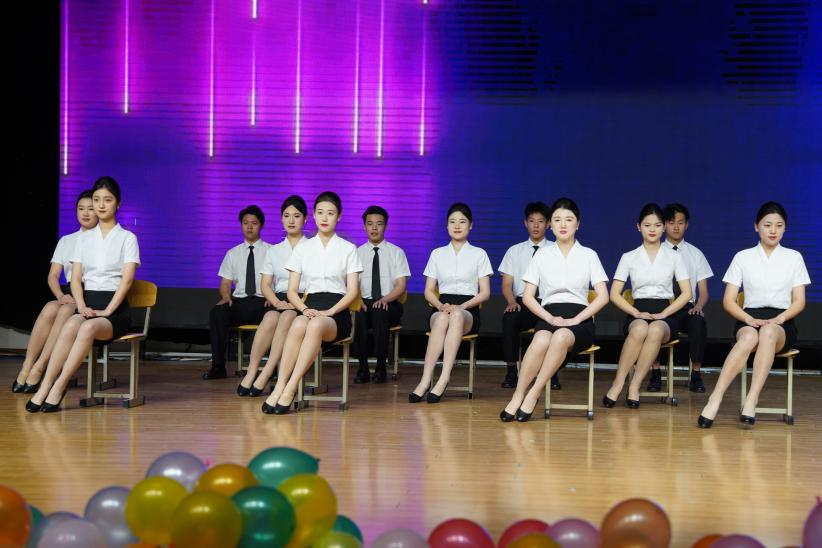 国际商贸学院举办"礼修于心,仪养于行"礼仪比赛