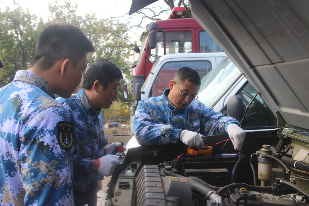 青岛港湾职业技术学院为92866部队举办"特种设备维修班"