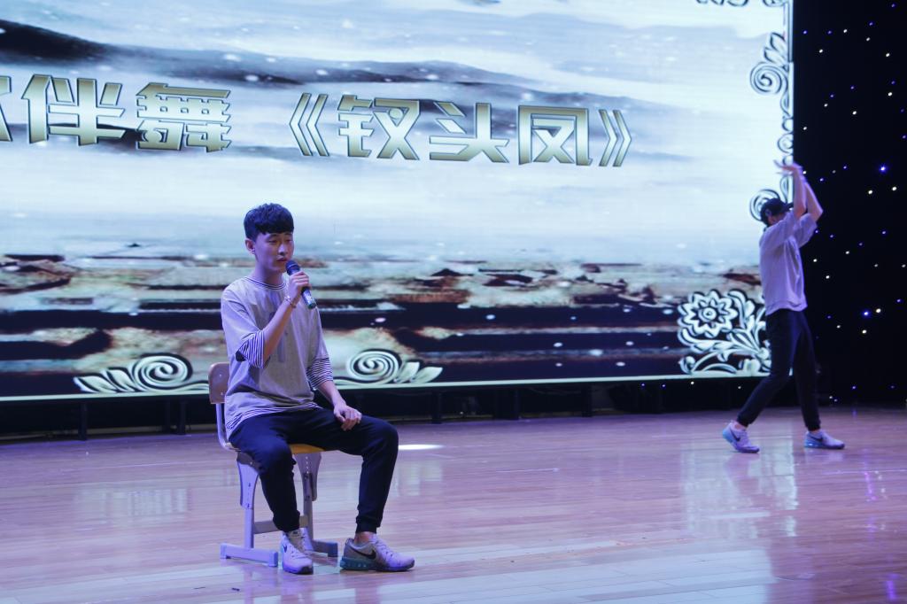 图5:歌伴舞《钗头凤》